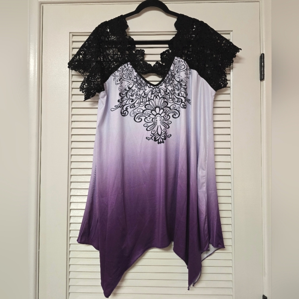 Rose Gal - (NWT) (Plus-Size) Purple & Black Goth Short-Sleeve Tunic Top